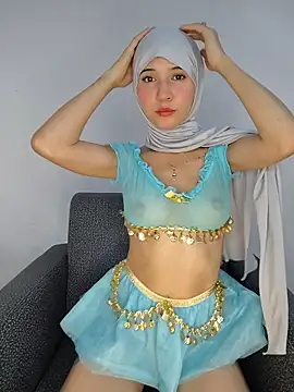 hanaa 18 online show from April 23, 2026, 1:01 am