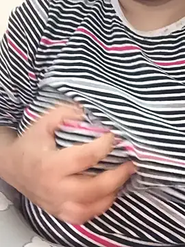 Snapshot of _Redwine_ chatting on February 28, 2025, 5:59 pm Redwine online show from February 28, 2025, 5:59 pm