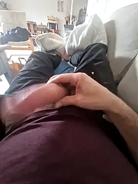 Snapshot of MarkBigDick35 chatting on December 6, 2024, 2:22 pm MarkBigDick35 online show from December 6, 2024, 2:22 pm