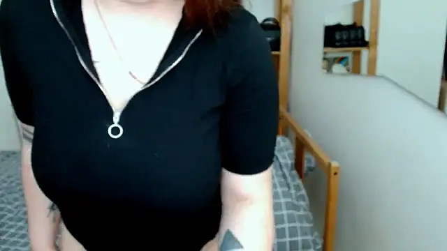 leila beayte  online show from October 28, 2025, 5:34 pm