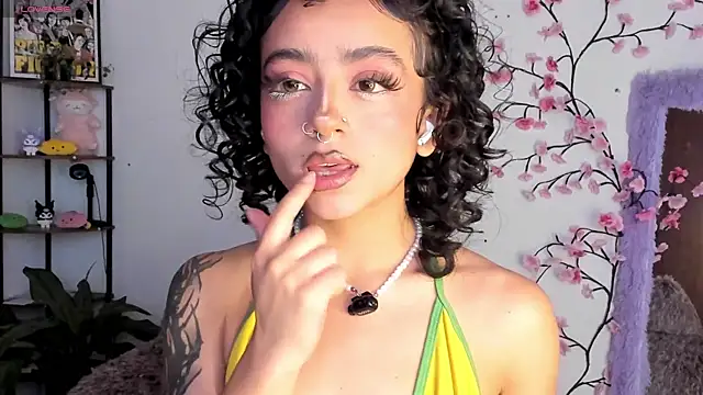 Snapshot of sami_monroe chatting on April 14, 2026, 5:07 pm sami monroe online show from April 14, 2026, 5:07 pm