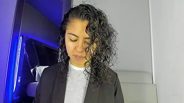 Amareto  online show from February 25, 2026, 11:21 am