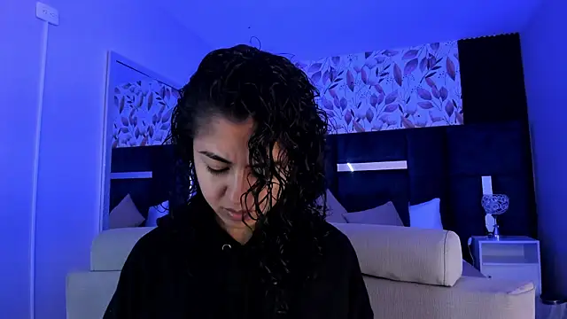Amareto  online show from April 19, 2026, 11:00 am