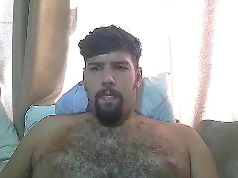 Snapshot of Luksmen chatting on December 26, 2024, 7:49 pm Luksmen online show from December 26, 2024, 7:49 pm