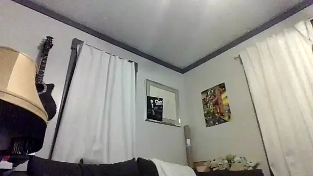 linsnextdoor26 online show from March 30, 2026, 6:48 am