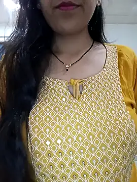 Snapshot of Hot-Shivani chatting on February 4, 2025, 4:37 am Hot-Shivani online show from February 4, 2025, 4:37 am