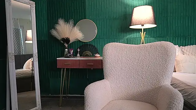 HaileyMoonn online show from April 27, 2026, 3:26 am