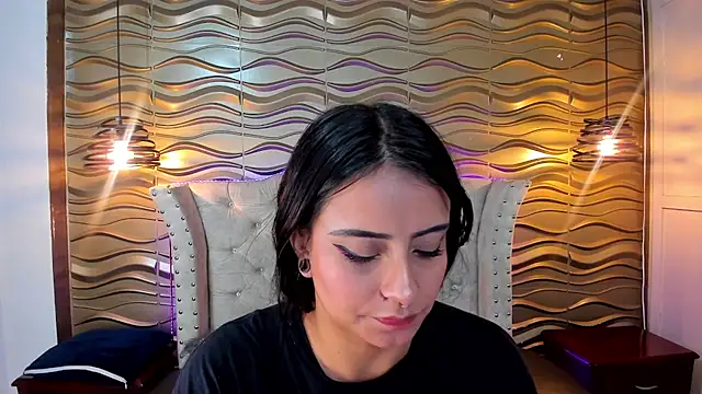 Snapshot of Andreita_Jones chatting on October 18, 2025, 1:02 pm Andreita Jones online show from October 18, 2025, 1:02 pm