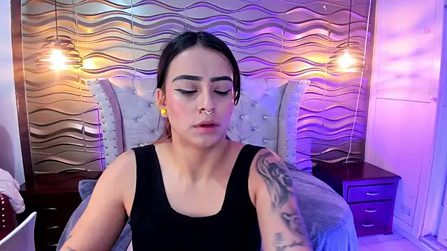 Snapshot of Andreita_Jones chatting on November 11, 2025, 11:49 am Andreita Jones online show from November 11, 2025, 11:49 am