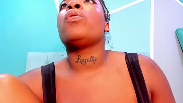 Snapshot of AlondraFerri1 chatting on January 27, 2025, 1:26 am AlondraFerri1 online show from January 27, 2025, 1:26 am