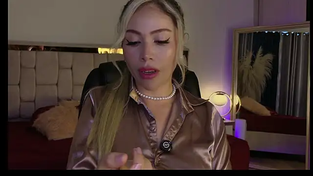 Snapshot of Ammy_Castro chatting on July 15, 2026, 11:12 pm Ammy Castro online show from July 15, 2026, 11:12 pm