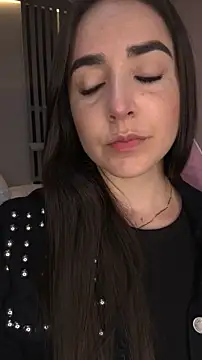 Snapshot of Victoria-And1 chatting on November 30, 2025, 2:45 am Victoria-And1 online show from November 30, 2025, 2:45 am