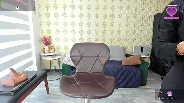 Snapshot of _angelina_class_7 chatting on May 22, 2026, 2:15 pm angelina class 7 online show from May 22, 2026, 2:15 pm