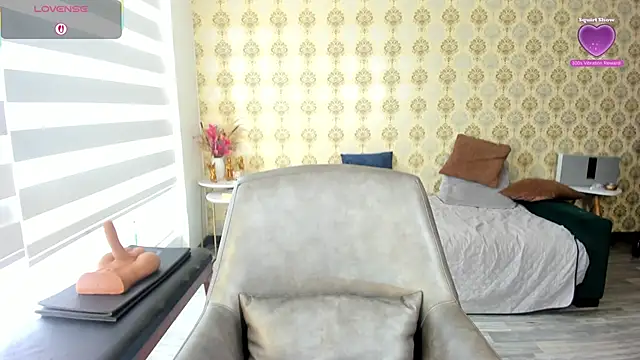 Snapshot of _angelina_class_7 chatting on June 6, 2026, 2:44 pm angelina class 7 online show from June 6, 2026, 2:44 pm