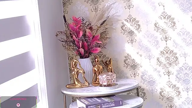 Snapshot of _angelina_class_7 chatting on August 3, 2026, 1:28 pm angelina class 7 online show from August 3, 2026, 1:28 pm