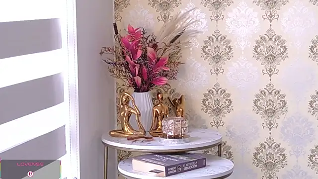 Snapshot of _angelina_class_7 chatting on August 5, 2026, 2:33 pm angelina class 7 online show from August 5, 2026, 2:33 pm