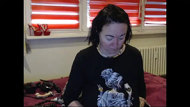 Snapshot of Alexie33 chatting on March 19, 2026, 8:03 am Alexie33 online show from March 19, 2026, 8:03 am