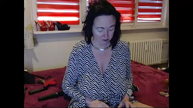 Snapshot of Alexie33 chatting on March 10, 2026, 7:01 am Alexie33 online show from March 10, 2026, 7:01 am