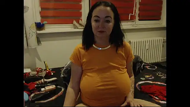 Snapshot of Alexie33 chatting on February 16, 2026, 6:50 pm Alexie33 online show from February 16, 2026, 6:50 pm