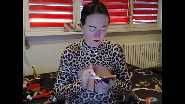 Snapshot of Alexie33 chatting on February 20, 2026, 6:48 am Alexie33 online show from February 20, 2026, 6:48 am