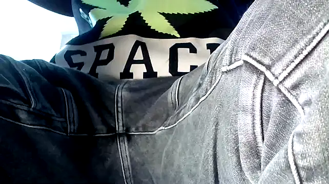 Snapshot of boy-nude chatting on March 3, 2025, 7:13 am boy-nude online show from March 3, 2025, 7:13 am