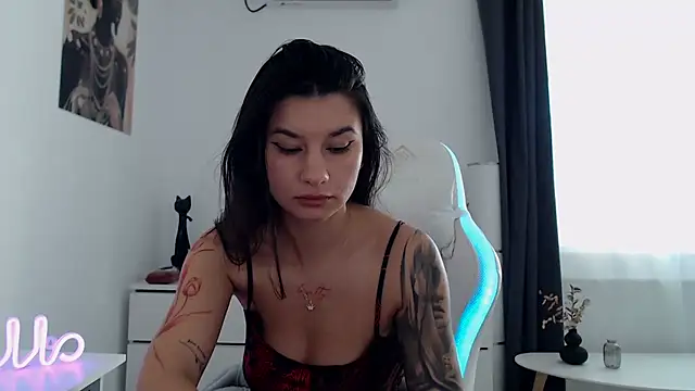 Snapshot of Simply_the_best chatting on October 28, 2025, 2:38 pm Simply the best online show from October 28, 2025, 2:38 pm