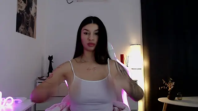 Snapshot of Simply_the_best chatting on November 24, 2025, 4:40 pm Simply the best online show from November 24, 2025, 4:40 pm