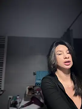 Snapshot of Simply_the_best chatting on December 14, 2025, 3:06 pm Simply the best online show from December 14, 2025, 3:06 pm