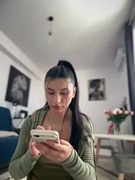 Snapshot of Simply_the_best chatting on March 10, 2026, 2:32 pm Simply the best online show from March 10, 2026, 2:32 pm