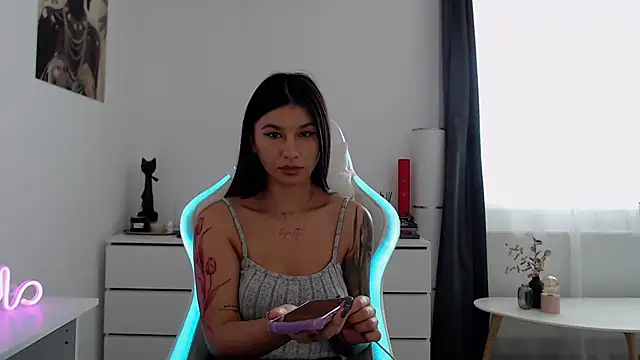 Snapshot of Simply_the_best chatting on October 10, 2025, 1:34 pm Simply the best online show from October 10, 2025, 1:34 pm