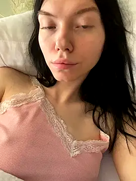 Snapshot of Lisaaa_Alisa chatting on October 13, 2025, 4:47 am Lisaaa Alisa online show from October 13, 2025, 4:47 am