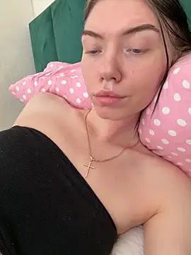 Snapshot of Lisaaa_Alisa chatting on March 31, 2026, 4:03 am Lisaaa Alisa online show from March 31, 2026, 4:03 am