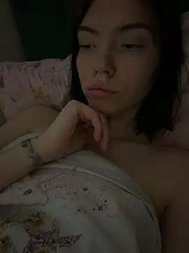 Snapshot of Lisaaa_Alisa chatting on March 15, 2026, 9:33 pm Lisaaa Alisa online show from March 15, 2026, 9:33 pm