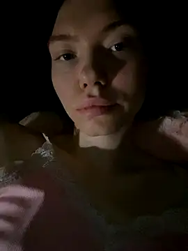 Snapshot of Lisaaa_Alisa chatting on October 24, 2025, 8:41 pm Lisaaa Alisa online show from October 24, 2025, 8:41 pm