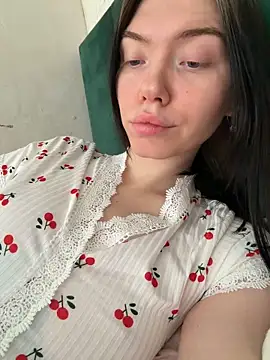 Snapshot of Lisaaa_Alisa chatting on March 12, 2026, 5:45 am Lisaaa Alisa online show from March 12, 2026, 5:45 am