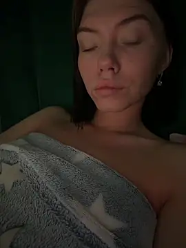 Snapshot of Lisaaa_Alisa chatting on March 18, 2026, 8:32 pm Lisaaa Alisa online show from March 18, 2026, 8:32 pm