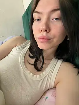 Snapshot of Lisaaa_Alisa chatting on March 3, 2026, 4:30 am Lisaaa Alisa online show from March 3, 2026, 4:30 am