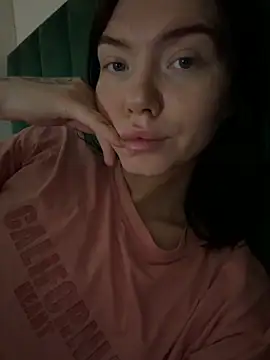 Snapshot of Lisaaa_Alisa chatting on February 27, 2026, 9:47 pm Lisaaa Alisa online show from February 27, 2026, 9:47 pm