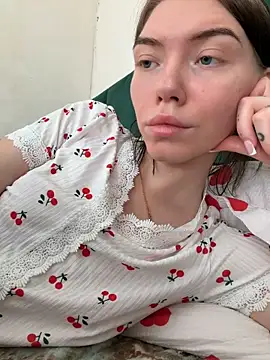 Snapshot of Lisaaa_Alisa chatting on April 3, 2026, 3:46 am Lisaaa Alisa online show from April 3, 2026, 3:46 am