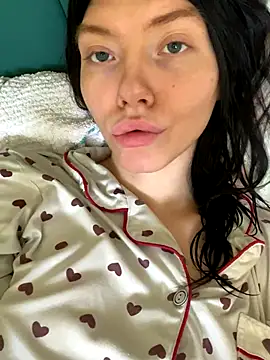 Snapshot of Lisaaa_Alisa chatting on October 31, 2025, 5:04 am Lisaaa Alisa online show from October 31, 2025, 5:04 am