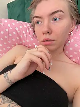 Snapshot of Lisaaa_Alisa chatting on March 30, 2026, 4:36 am Lisaaa Alisa online show from March 30, 2026, 4:36 am