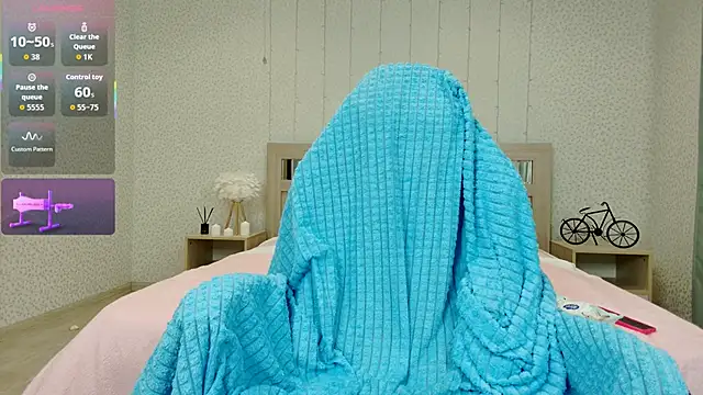 Snapshot of oliviiaa chatting on October 8, 2025, 11:27 pm oliviiaa online show from October 8, 2025, 11:27 pm