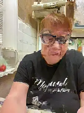 Snapshot of Klio5678 chatting on March 5, 2026, 6:48 pm Klio5678 online show from March 5, 2026, 6:48 pm