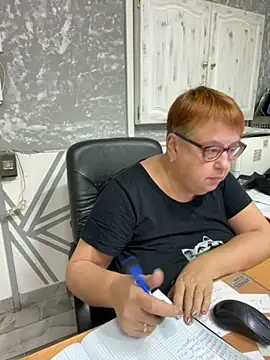 Snapshot of Klio5678 chatting on November 12, 2025, 7:18 pm Klio5678 online show from November 12, 2025, 7:18 pm