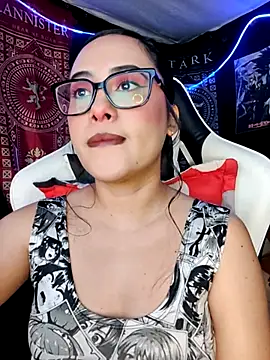 Snapshot of Janna_mnt chatting on November 24, 2025, 4:34 am Janna mnt online show from November 24, 2025, 4:34 am