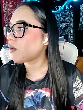 Snapshot of Janna_mnt chatting on November 12, 2025, 3:32 am Janna mnt online show from November 12, 2025, 3:32 am