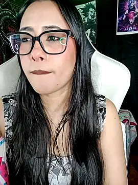 Janna mnt online show from April 14, 2026, 3:22 am