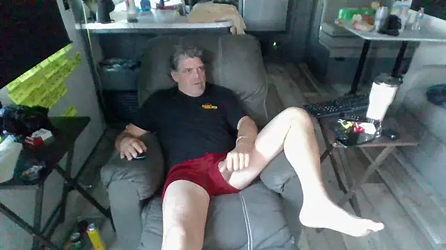 Snapshot of lateniter chatting on October 31, 2025, 10:16 pm lateniter online show from October 31, 2025, 10:16 pm