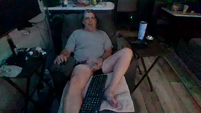 lateniter online show from June 17, 2026, 4:56 am