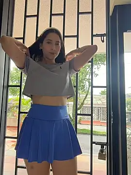 LittleDoll    online show from April 29, 2026, 4:33 pm